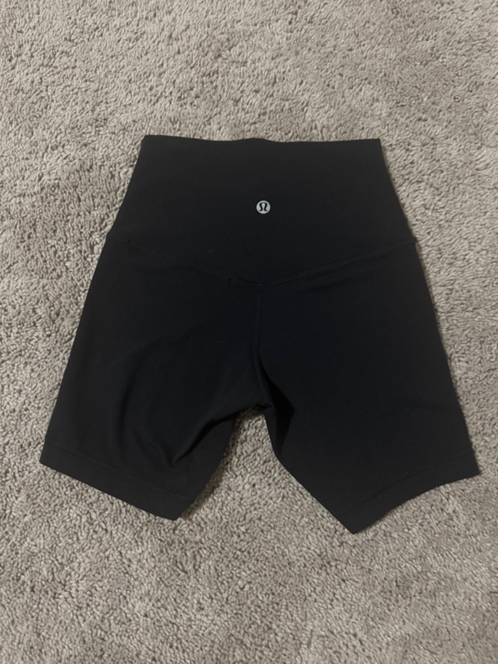 lululemon “NO LINE” bike shorts 6”